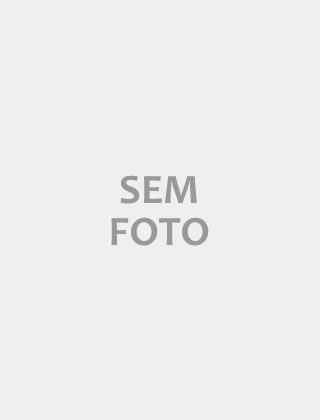 Safada tomando pirocada na sua buceta